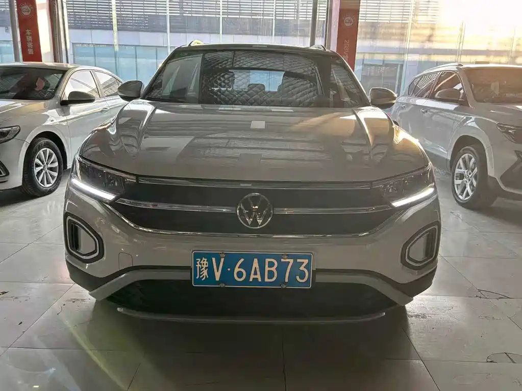 Volkswagen T-Roc 2024