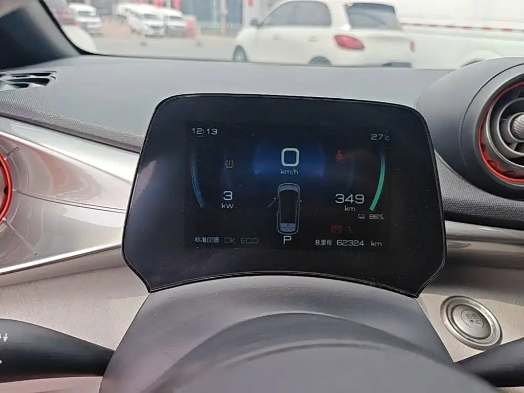 BYD Dolphin 2022 — фото 12