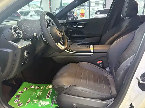 Mercedes-Benz C-Class 2024