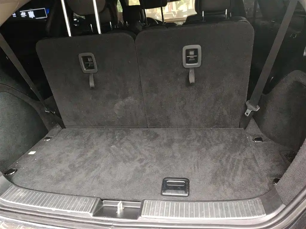 Mercedes-Benz R-Class 2016 — фото 19