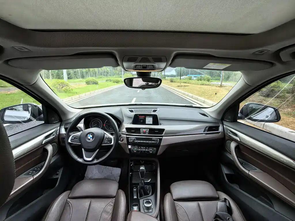 BMW X1 2018 — фото 13