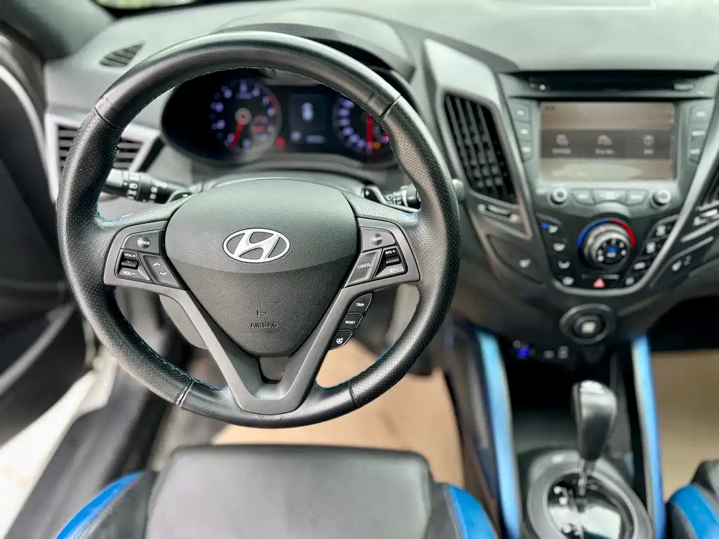 Hyundai Veloster 2015 — фото 7