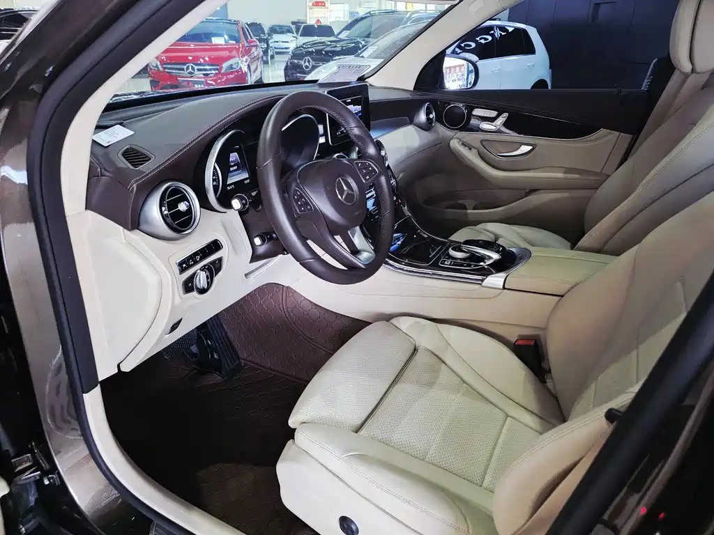Mercedes-Benz GLC 2016