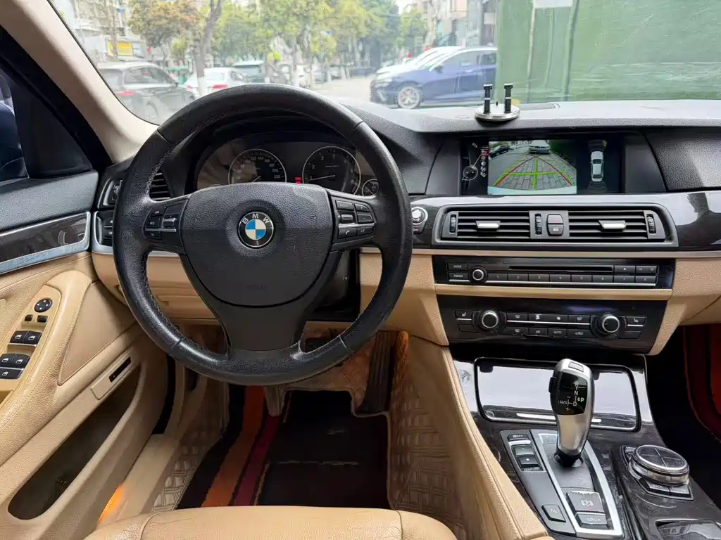 BMW 5 Series 2013 — фото 9