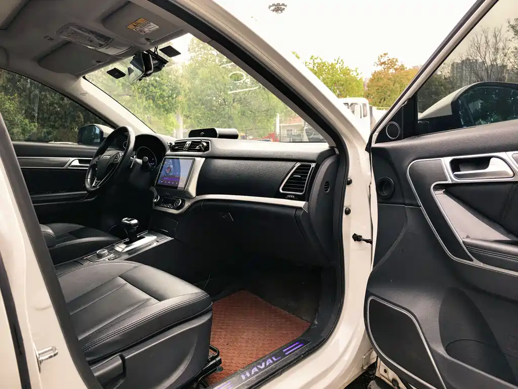 Haval H6 Coupe 2017 — фото 16