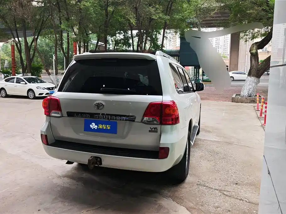 Toyota Land Cruiser 2015