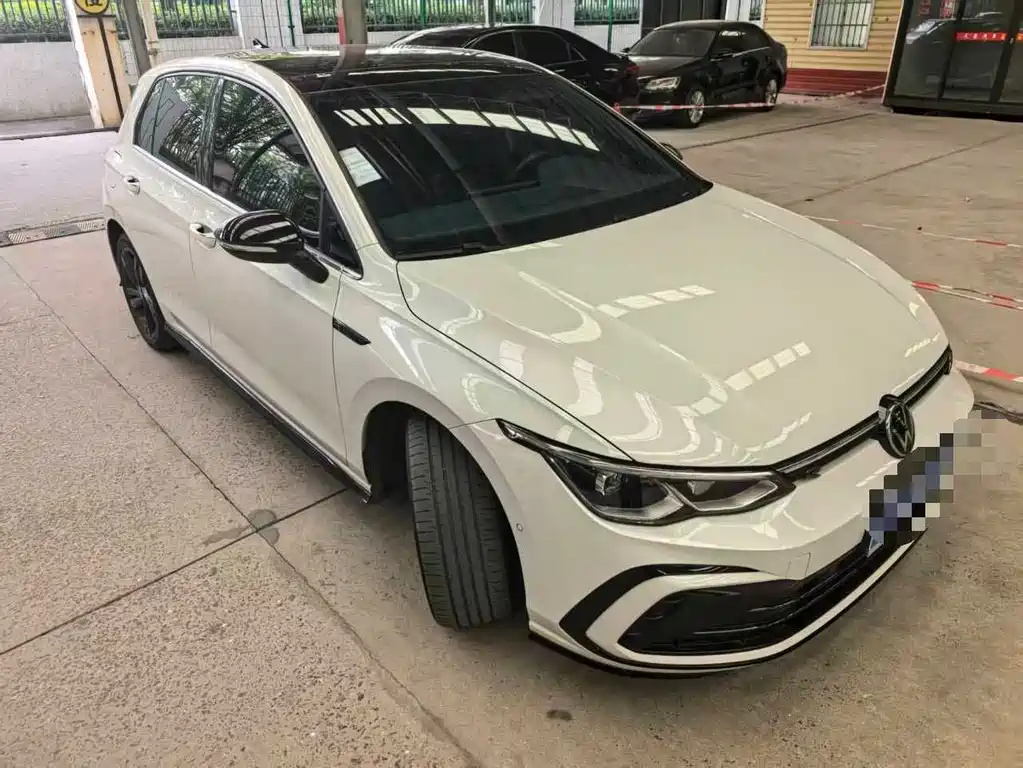 Volkswagen Golf 2022
