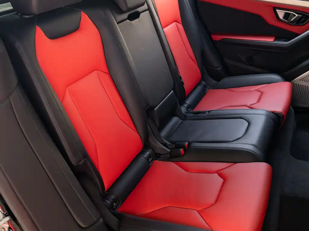 Lamborghini Urus 2019 — фото 23