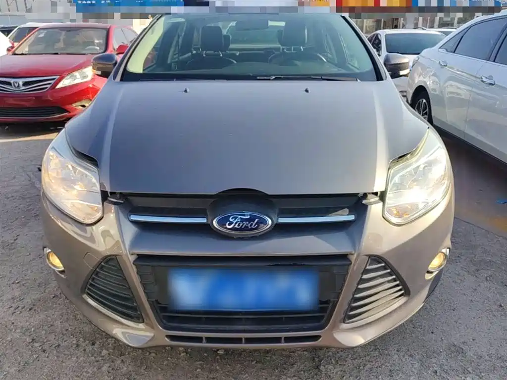 Ford Focus 2015 — фото 3