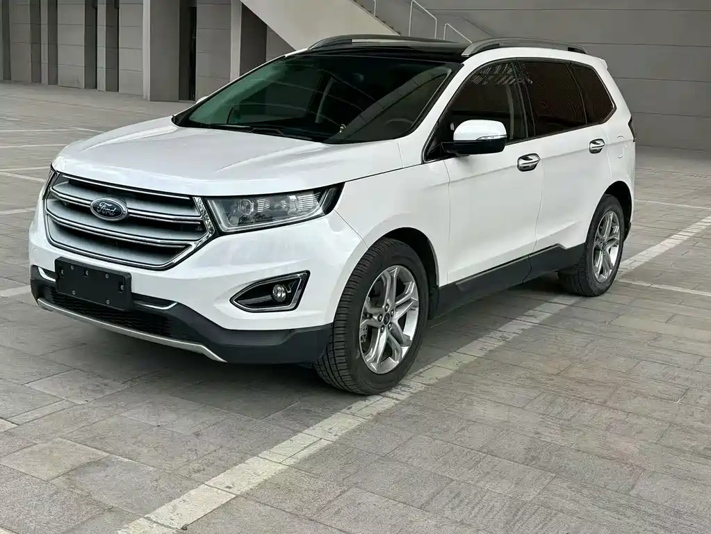 Ford Edge 2019 — фото 1