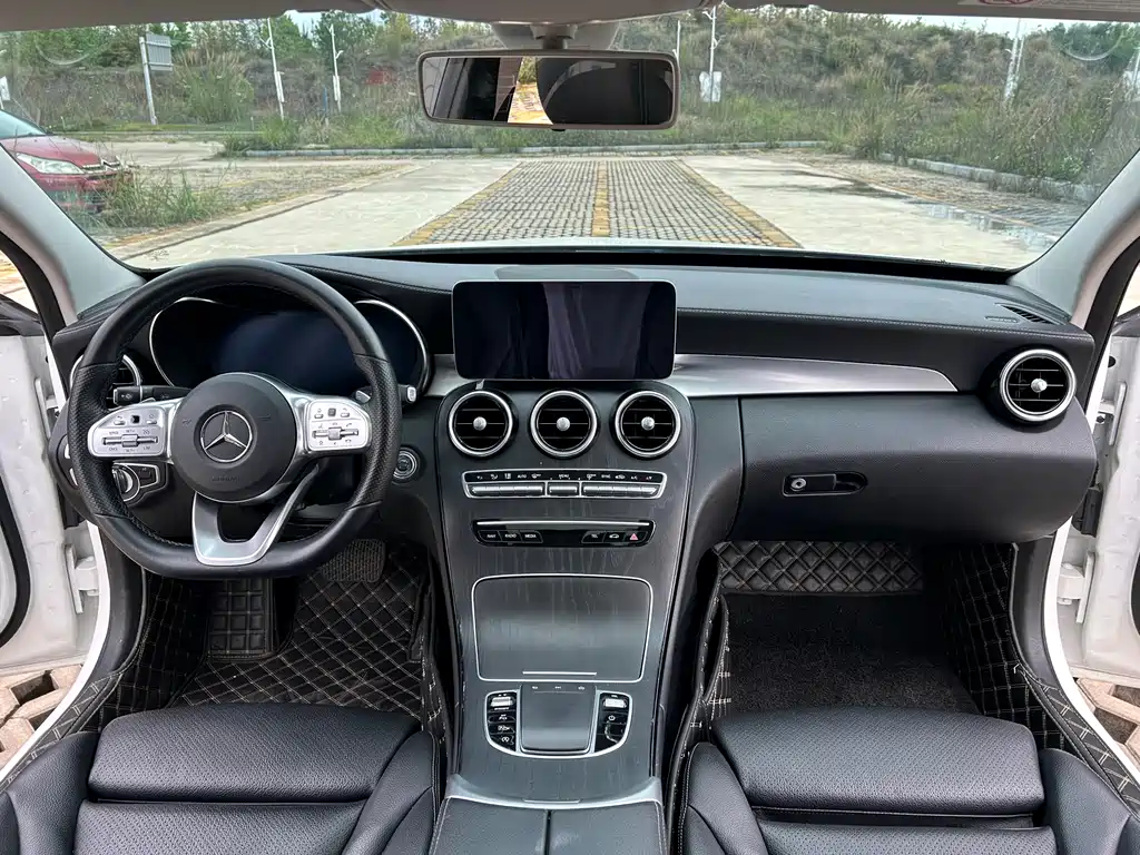 Mercedes-Benz C-Class 2020 — фото 9