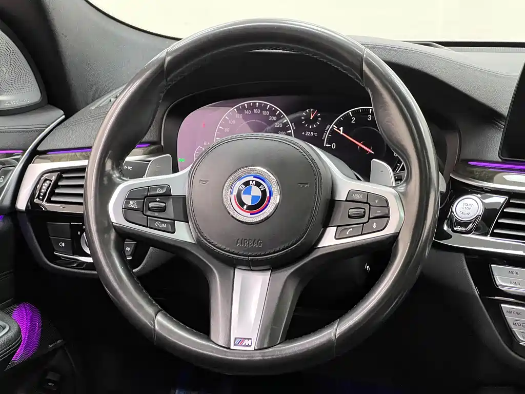 BMW 6 Series GT 2019 — фото 10