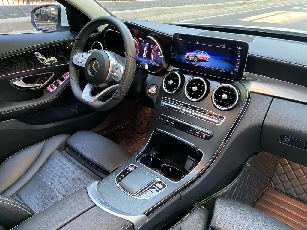 Mercedes-Benz C-Class 2021 — фото 21