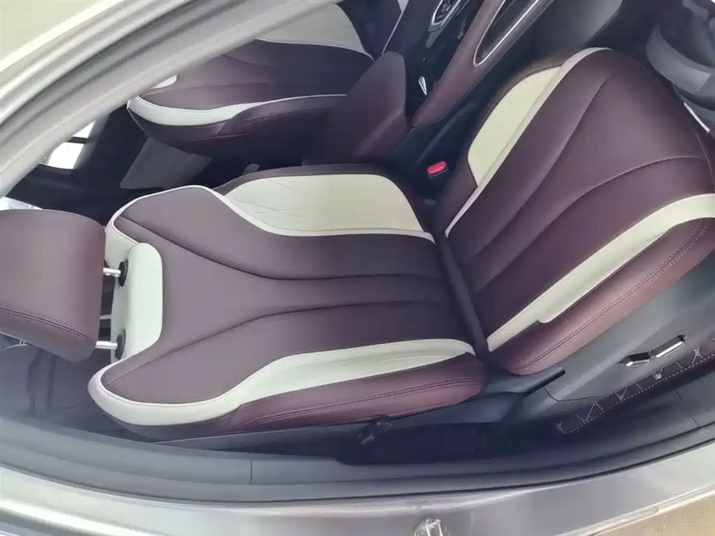 Geely Xingyue L 2023 — фото 25