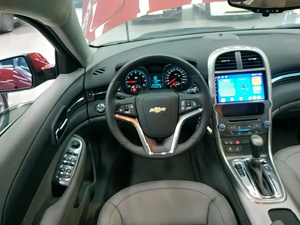 Chevrolet Malibu 2015 — фото 11