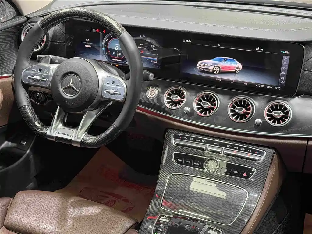 Mercedes-Benz E-Class 2019 — фото 20