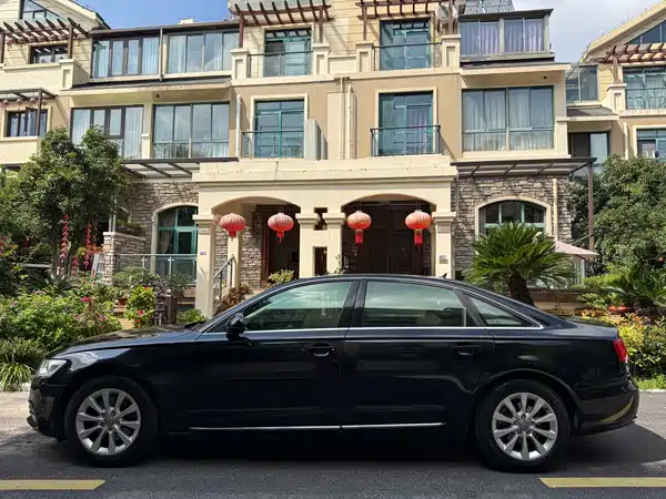 Audi A6L 2012