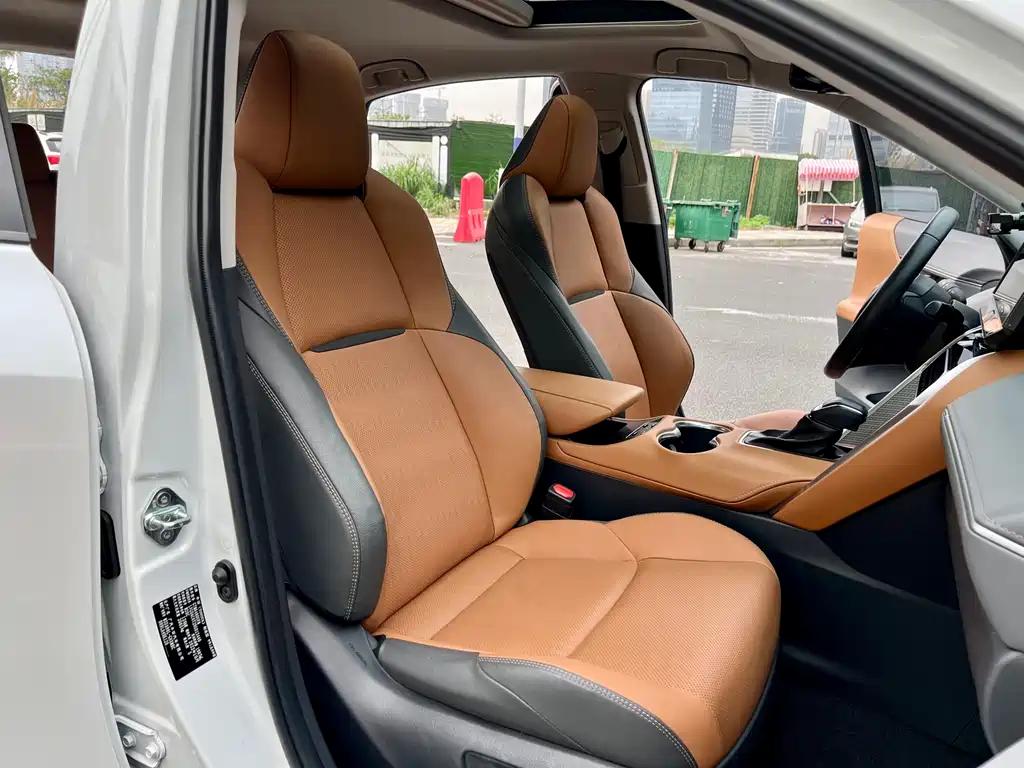 Toyota Venza 2022 — фото 14