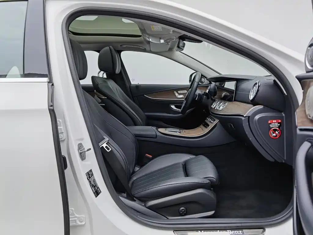 Mercedes-Benz E-Class New Energy 2022 — фото 23