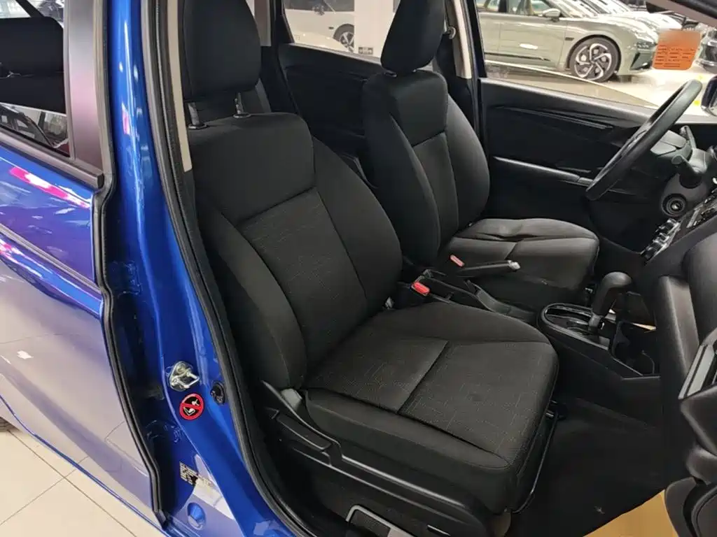 Honda Fit 2017 — фото 20