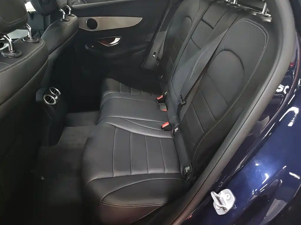 Mercedes-Benz GLC 2018 — фото 17