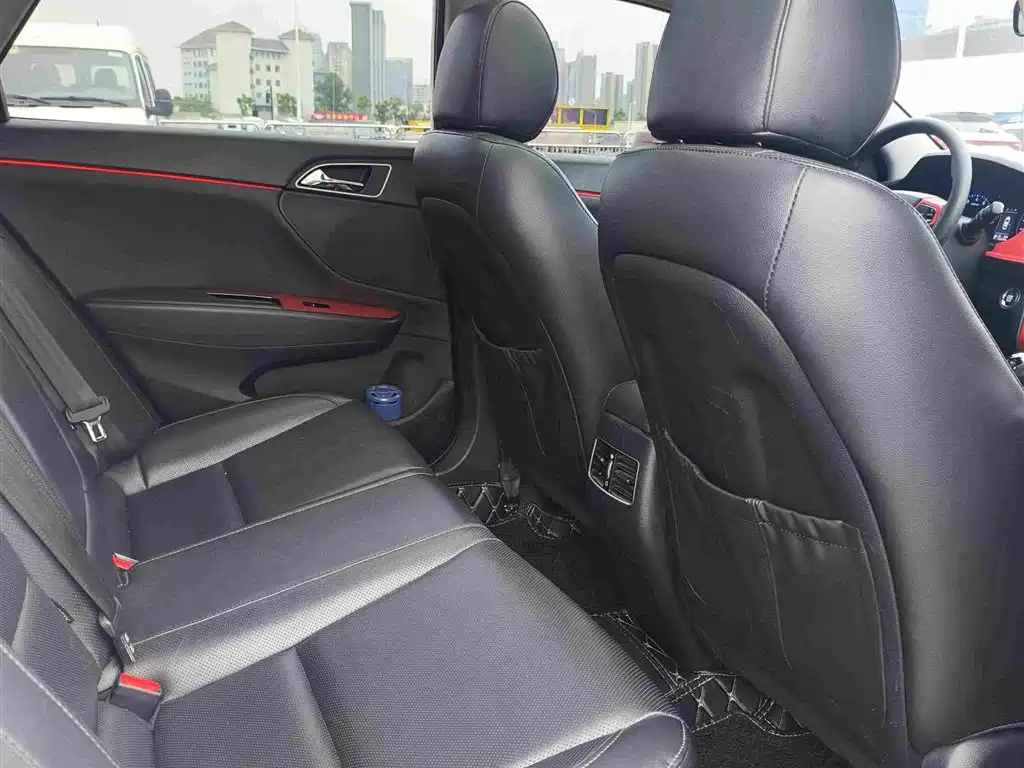 Hyundai Mistra 2015 — фото 11