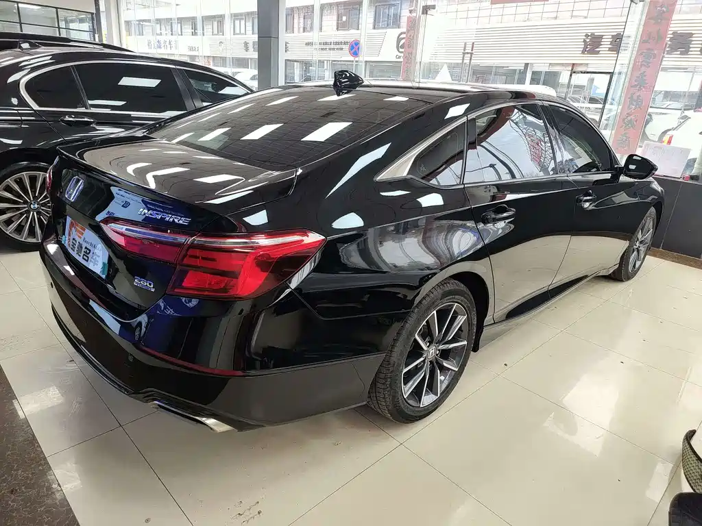 Honda Inspire 2022 — фото 13