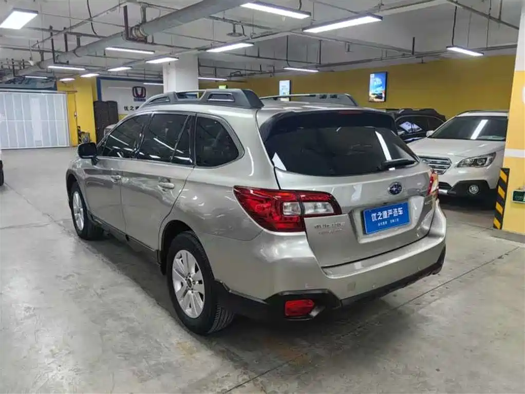 Subaru Outback 2017 — фото 8