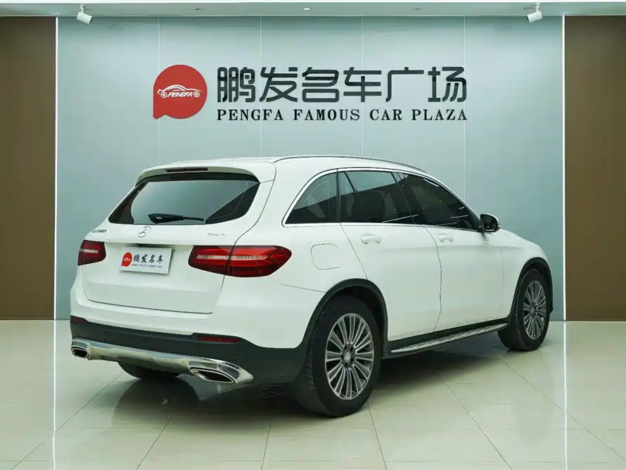 Mercedes-Benz GLC 2017 — фото 16