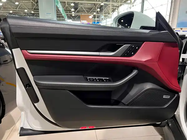 Porsche Taycan 2022
