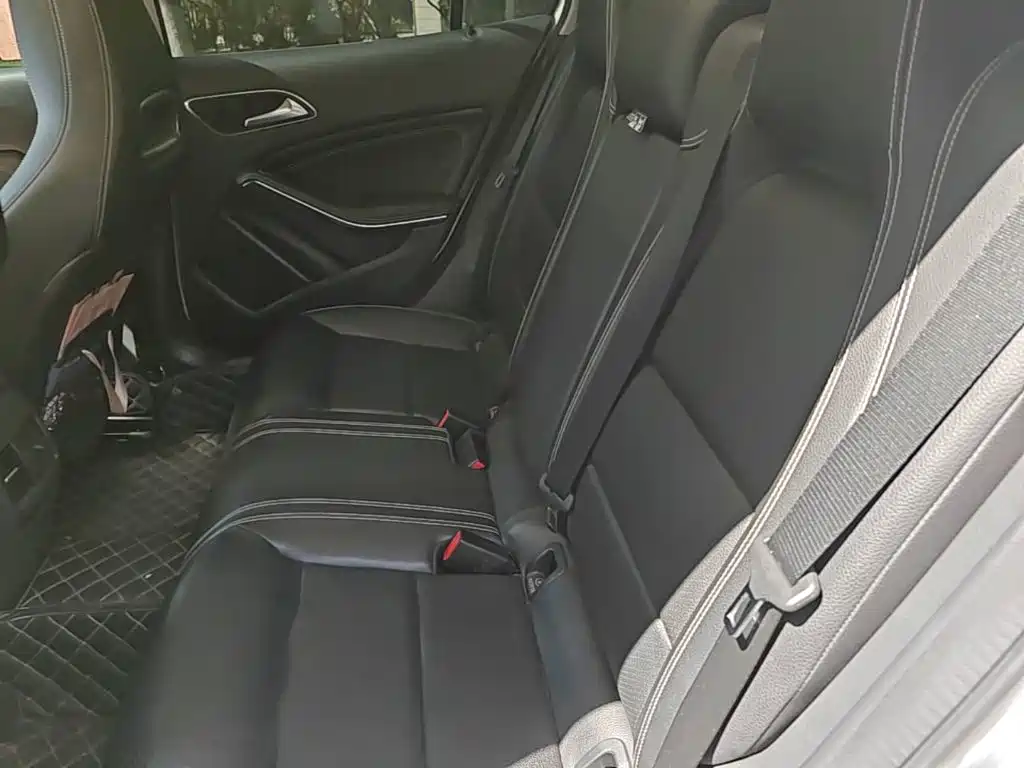 Mercedes-Benz GLA 2017 — фото 15