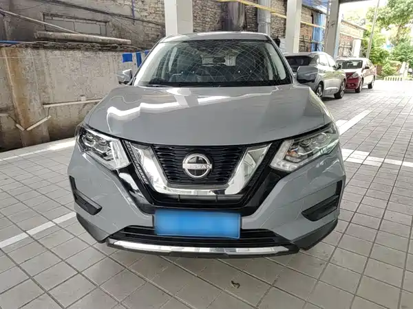 Nissan X-Trail 2025