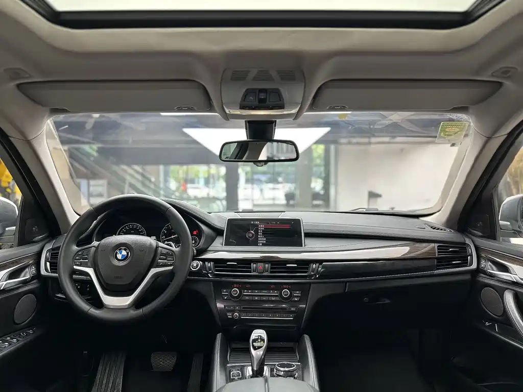 BMW X6 2015 — фото 8