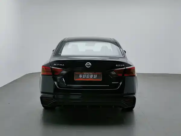 Nissan Teana 2022