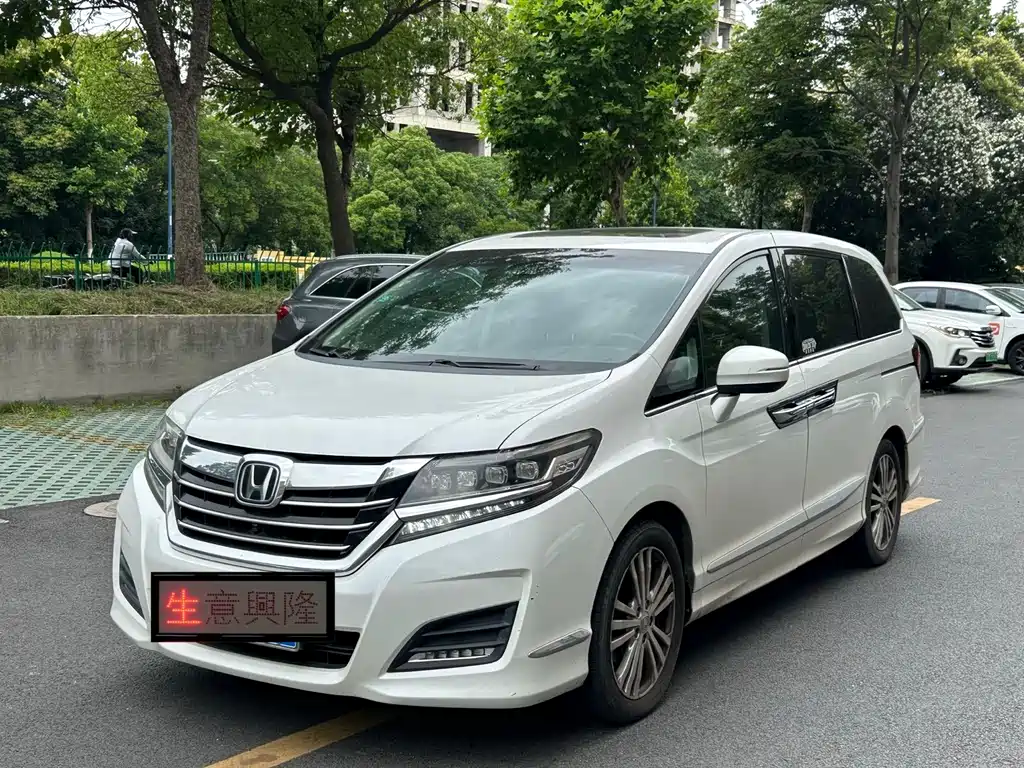 Honda Elysion 2019 — фото 1