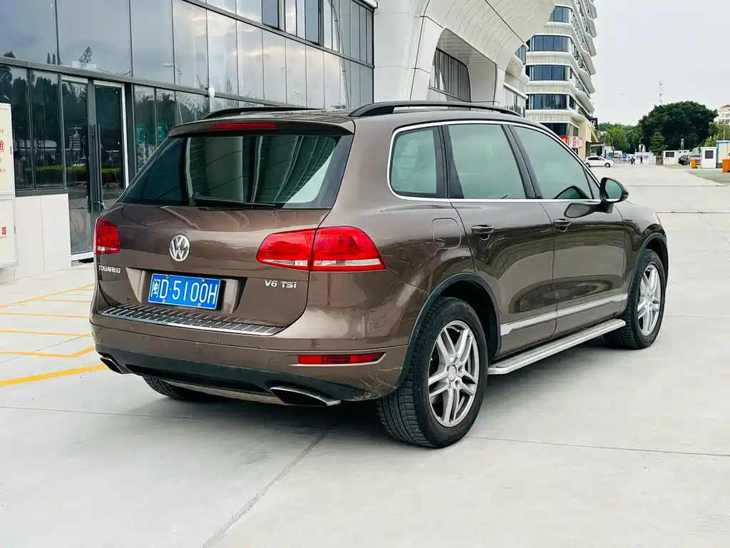Volkswagen Touareg 2014 — фото 3