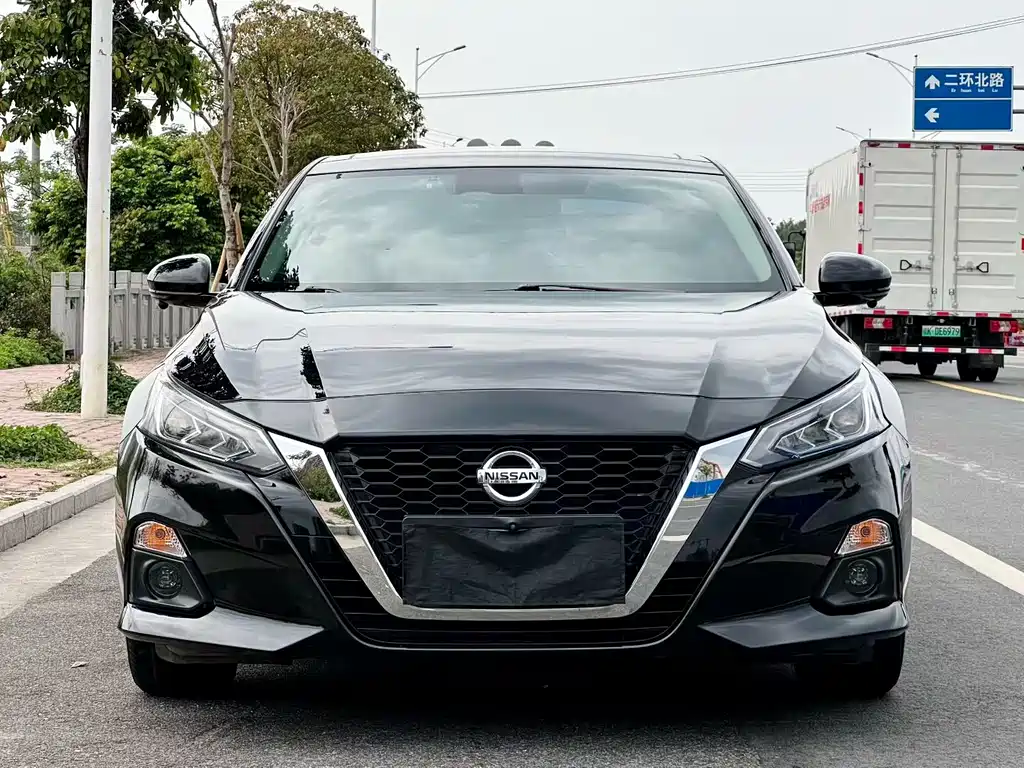 Nissan Teana 2022