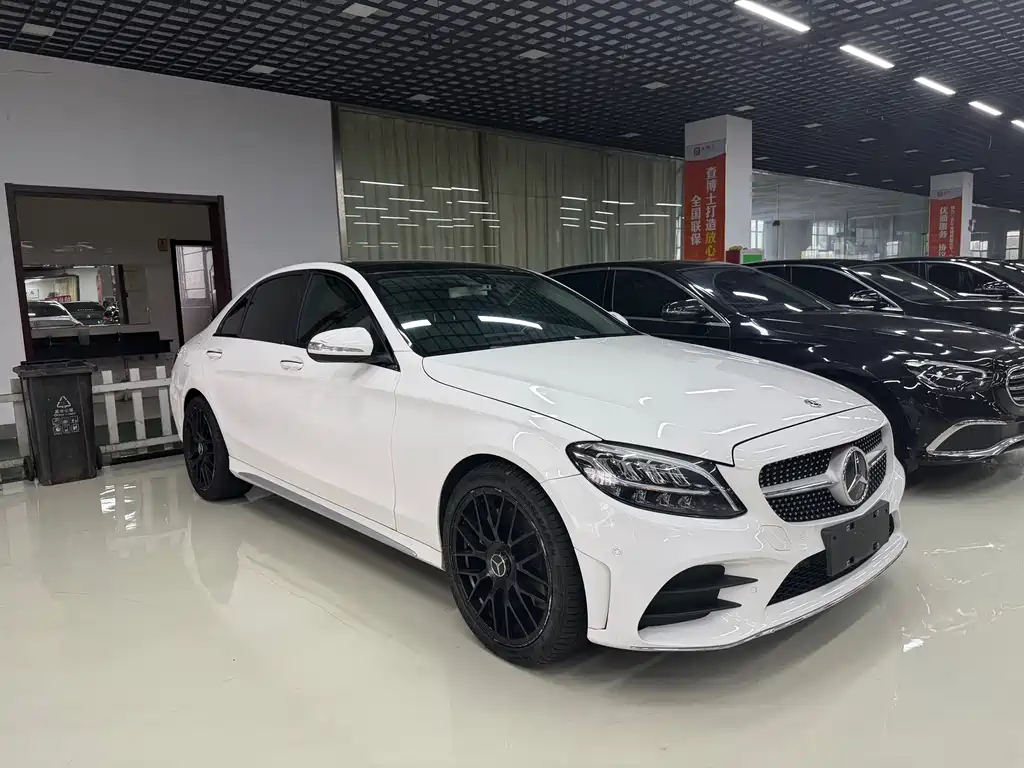 Mercedes-Benz C-Class 2022