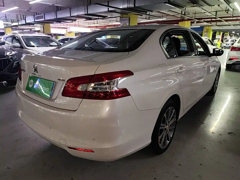 Peugeot 408 2016