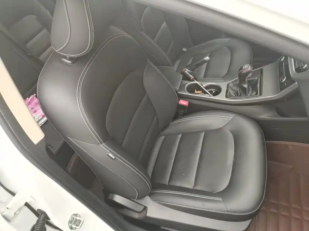 Geely Emgrand GS 2017 — фото 25