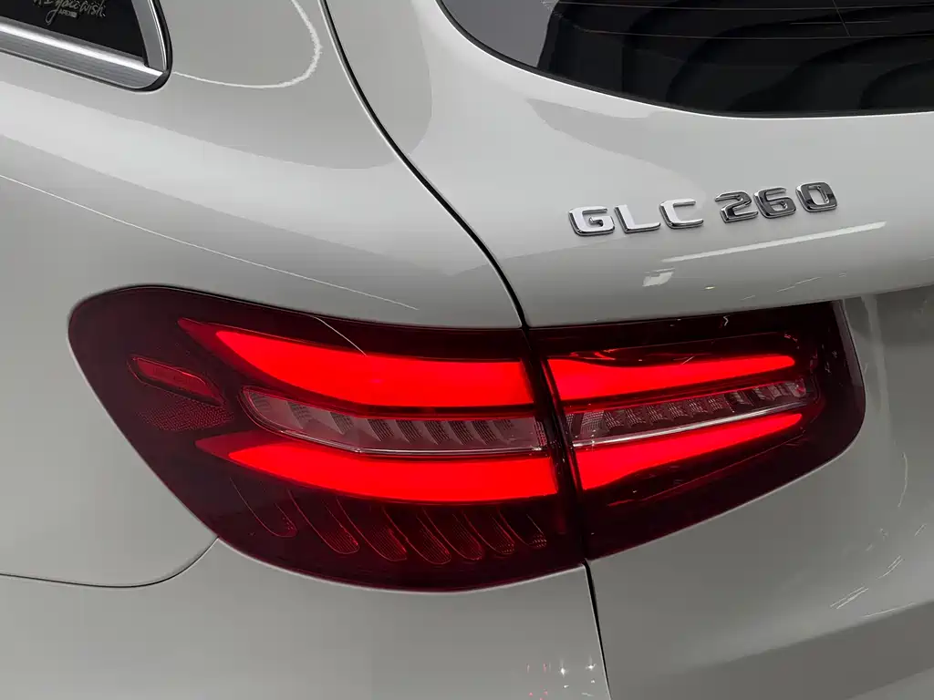 Mercedes-Benz GLC 2017 — фото 20