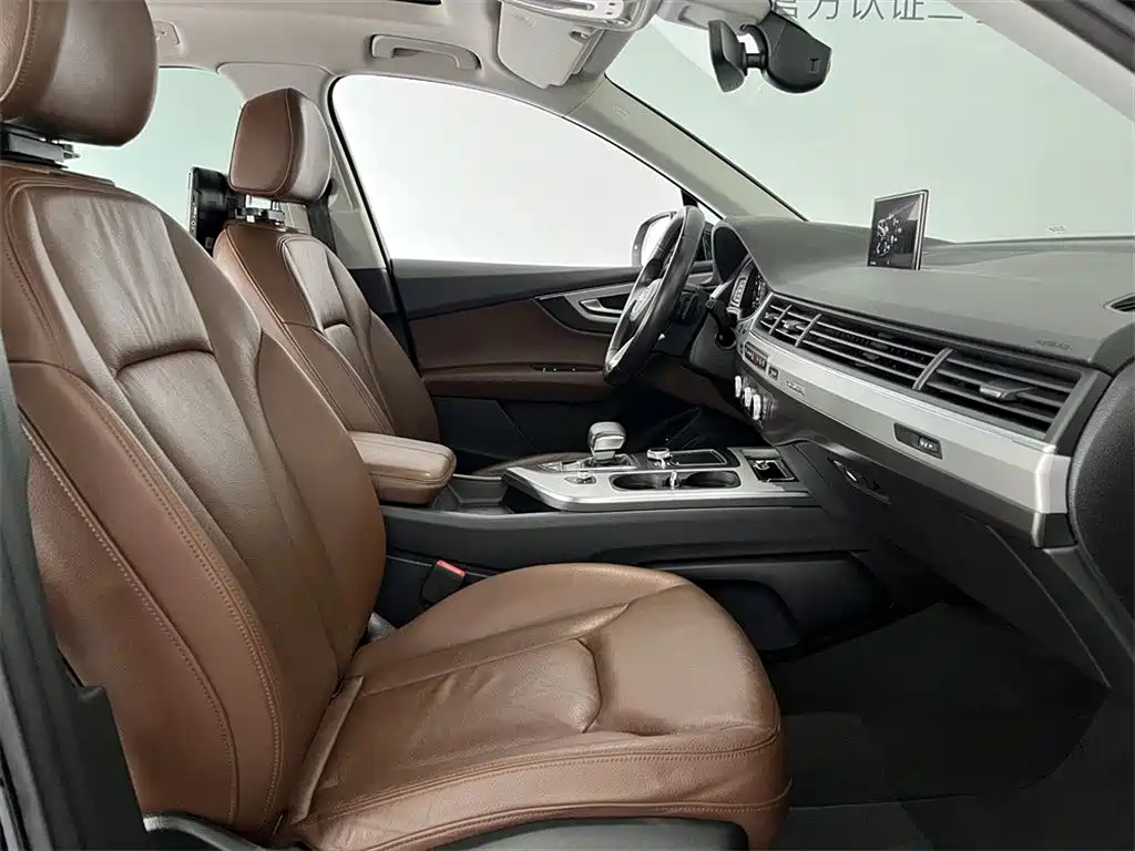 Audi Q7 2017 — фото 11