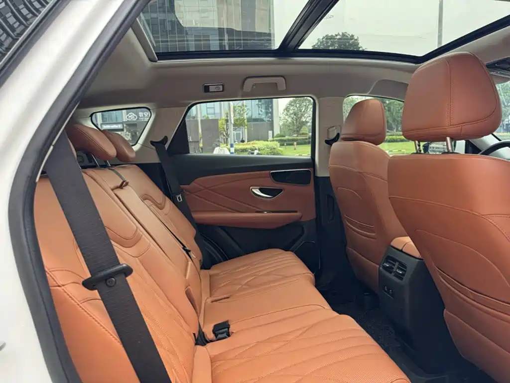 Jetour X70 PLUS 2024 — фото 15