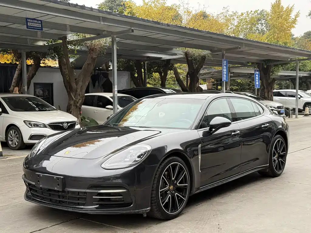 Porsche Panamera 2019