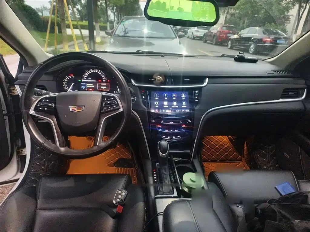 Cadillac XTS 2018 — фото 13