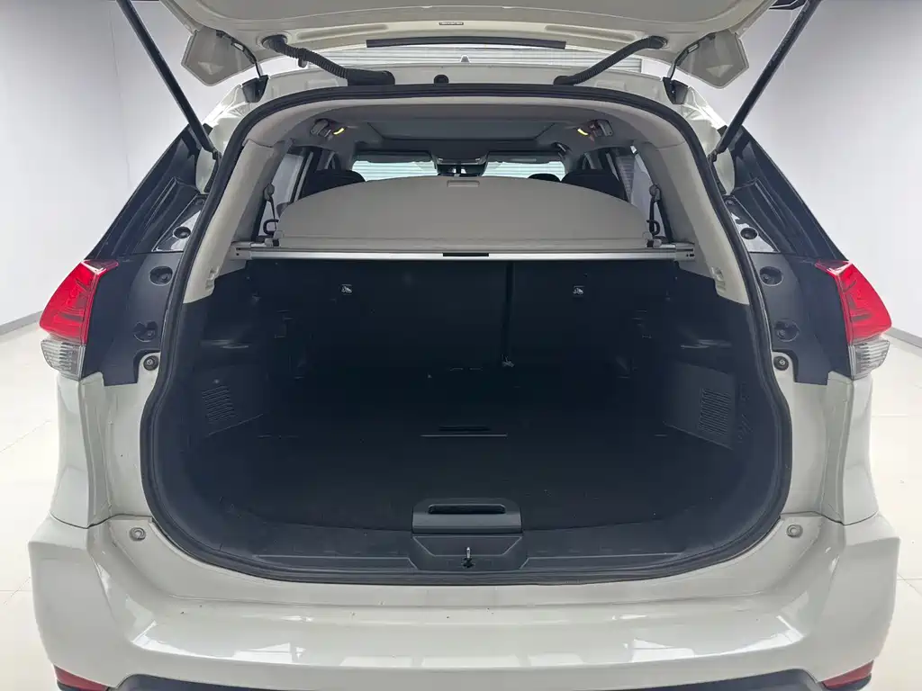 Nissan X-Trail 2021 — фото 11