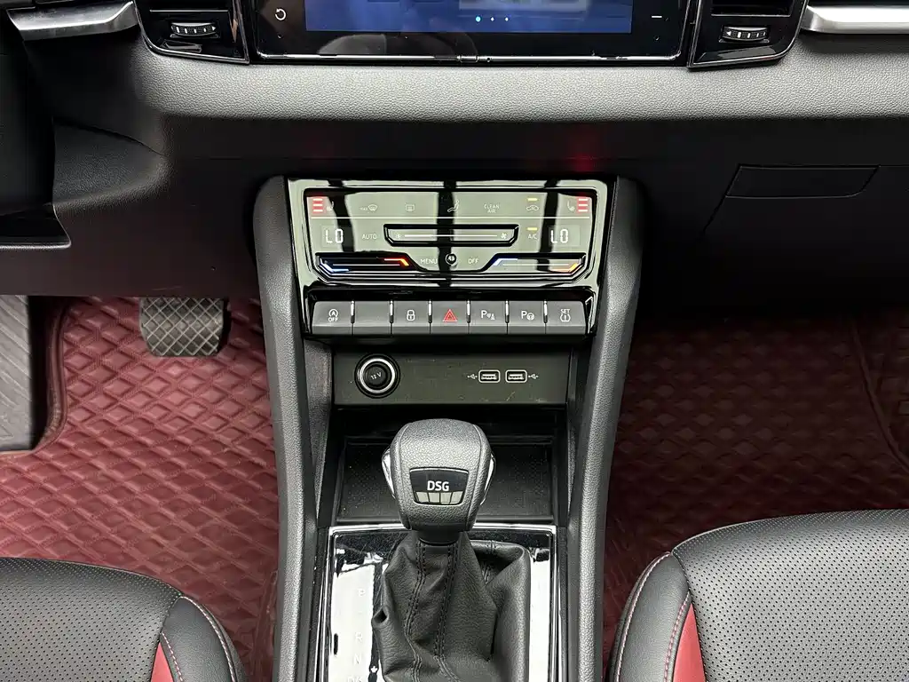 Skoda Korok 2022 — фото 15