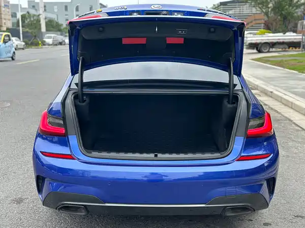 BMW 3 Series 2021