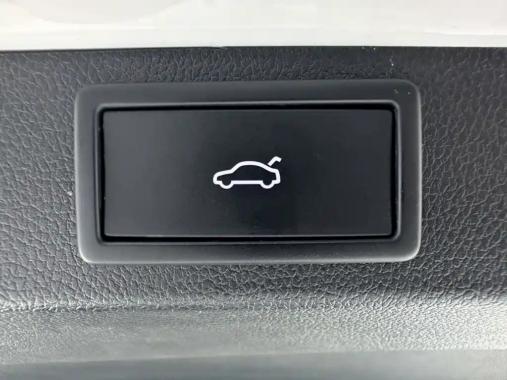 Skoda Korok 2022 — фото 17