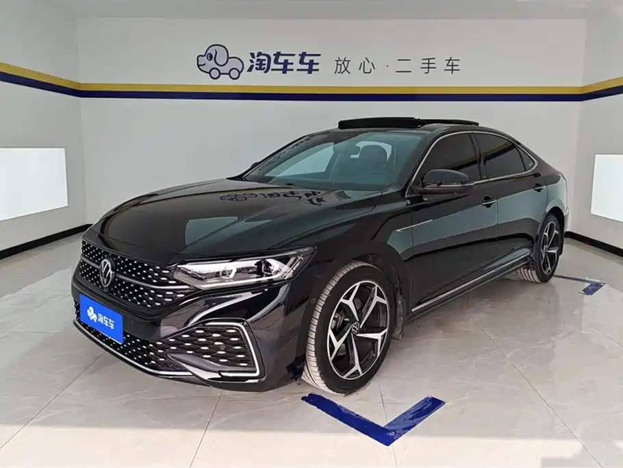 Volkswagen Passat 2023